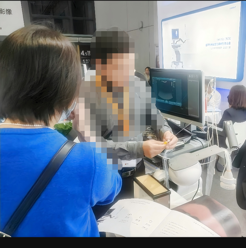 ”超声用电磁定位穿刺引导设备”亮相CMEF博览会